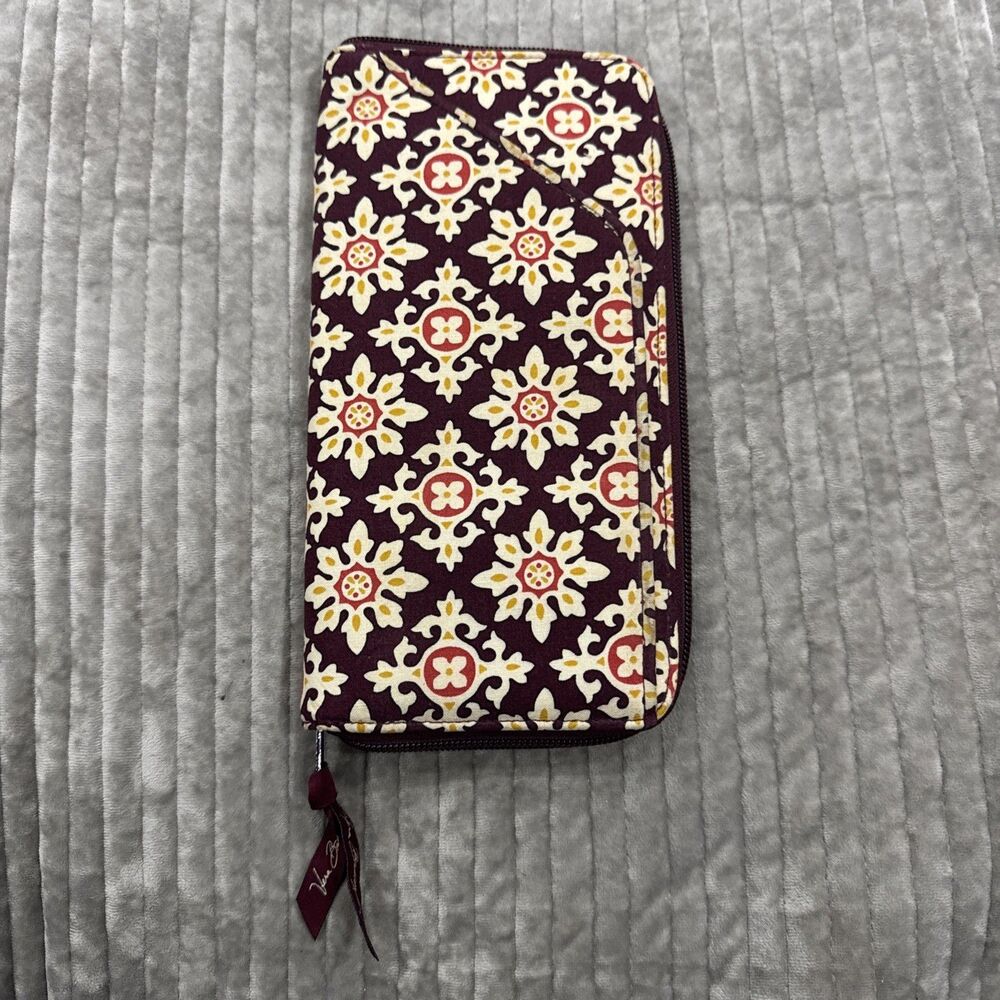 Vera Bradley Women's Medallion Floral Print Zip Around Travel Organizer Wallet